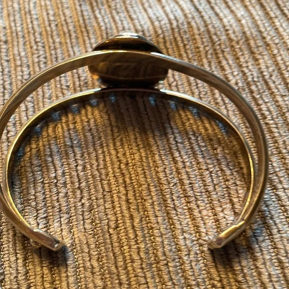 Vintage SS/Onyx Native American Cuff - Picture 4 of 5
